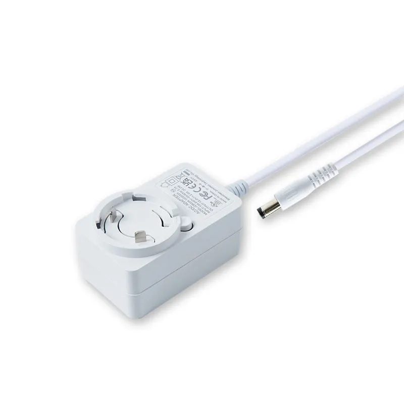 12V 2A 交換可能なプラグ電源アダプター