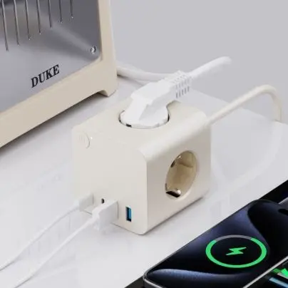 25W PD USB 3 AC コンセント付き EU 電源タップ